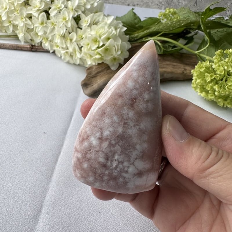 ✴️絶品❤️極美品　ピンクアメジスト　桜瑪瑙　水滴形　置物　天然石 🌸《やさしさの芽吹く場所》 ピンクアメジストと桜瑪瑙 | Studio Kururi