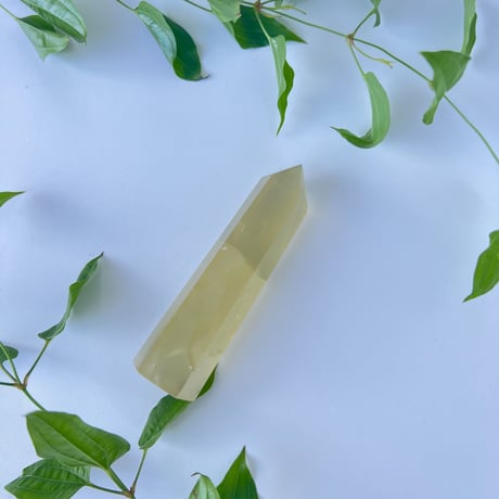 落ち着いた色のシトリン　ポイント