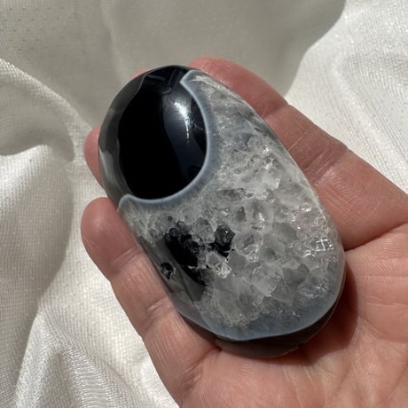🌑《内なる光の守護石》～大地に根ざすブラックアゲート～🌑