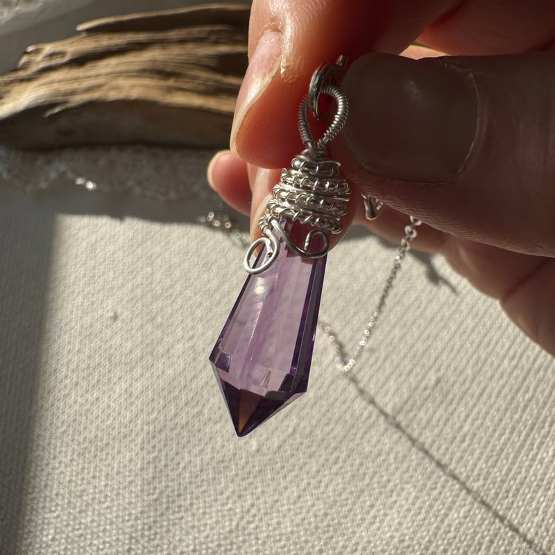 ラベンダーの小さな羅針盤》 －アメジストペンデュラム－ | Studio Kururi