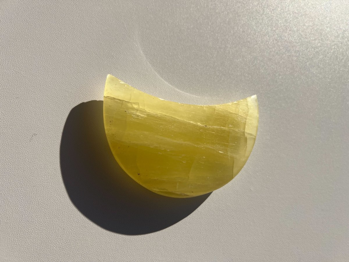 イエローカルサイトのお月さま🌙 | Studio Kururi