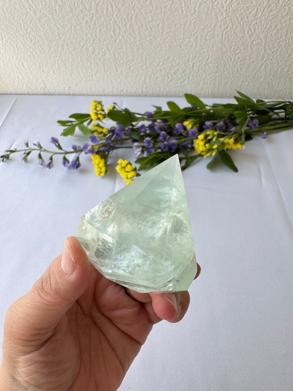 💎《静寂を映す光──フローライト・ダイヤモンドカット》 | Studio Kururi