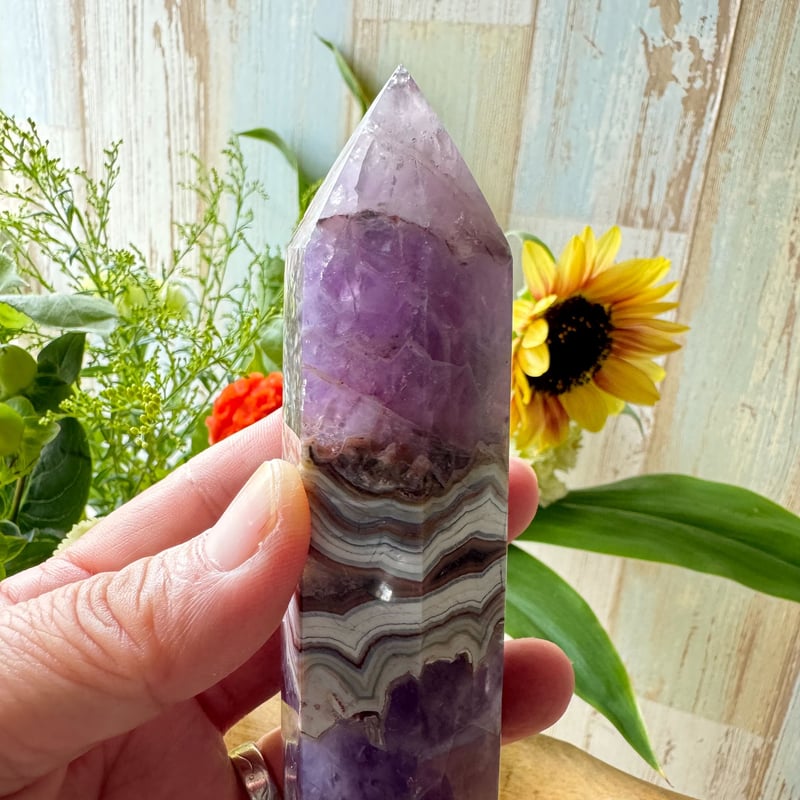 🌟虹の応援団：アメジストと瑪瑙の共生タワー 🌈💜 | Studio Kururi