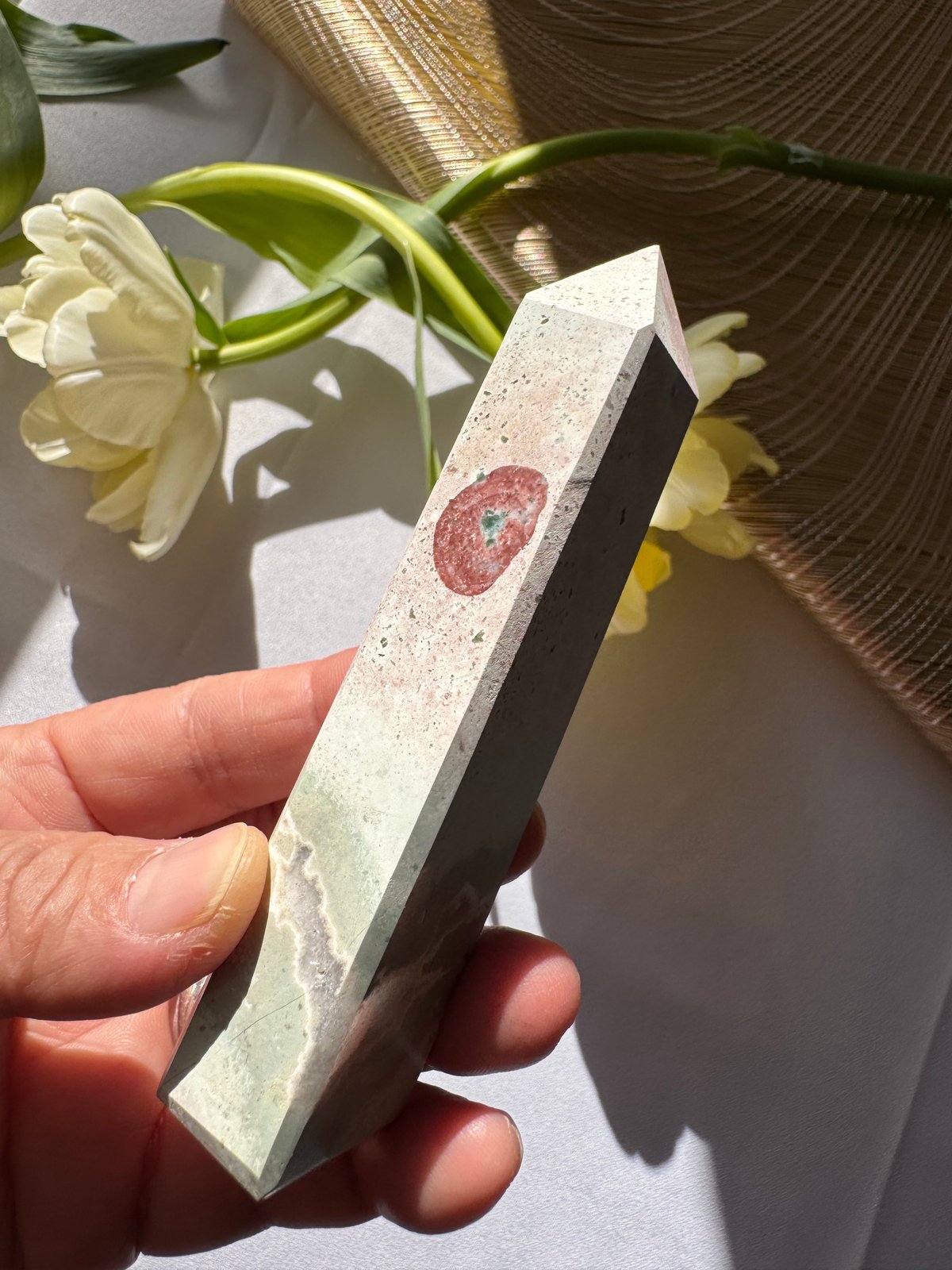 ユニコーンジャスパー 〜心を緩め、あなたの花を咲かせる石