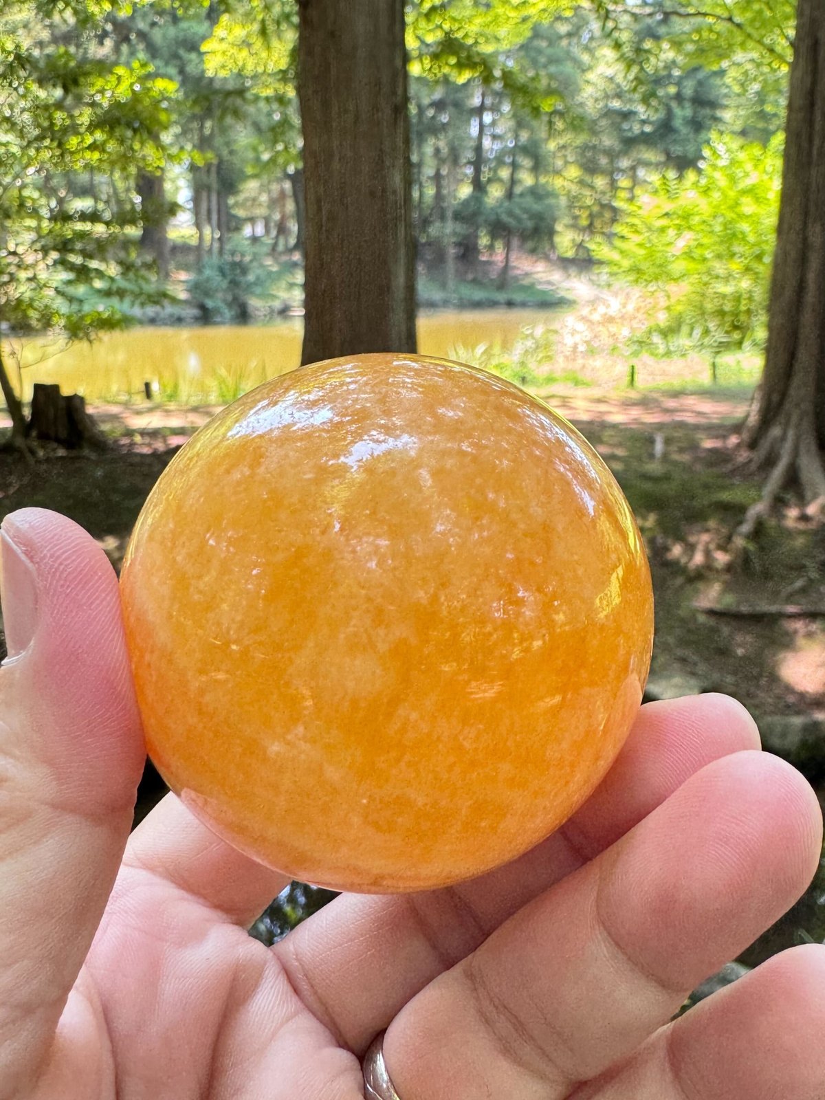 🌼陽だまりの欠片 ─ イエローカルサイトスフィア 吸込まれそうな美