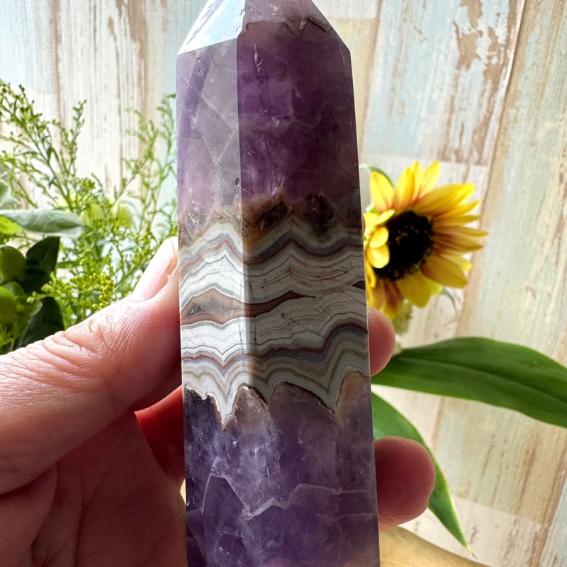 🌟虹の応援団：アメジストと瑪瑙の共生タワー 🌈💜 | Studio Kururi