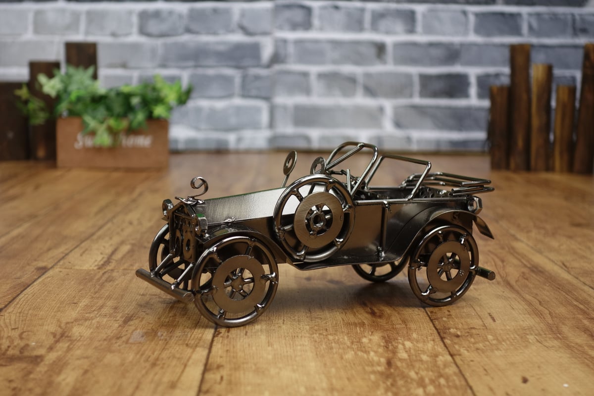 ハンドメイド メタルクラフト クラシックカー フィギュア 04 ハンドメイド メタルクラフト クラシックカー フィギュア 04