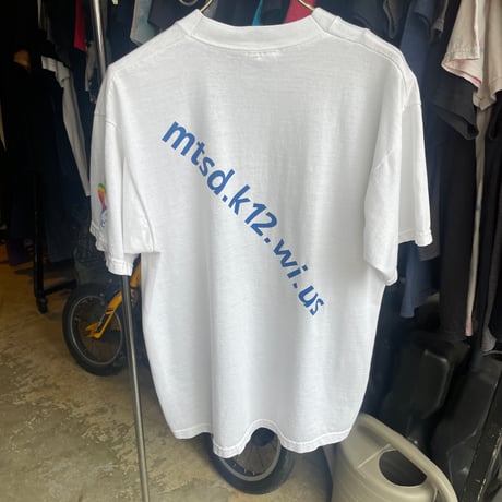 90's Apple Connected to the World Tシャツ