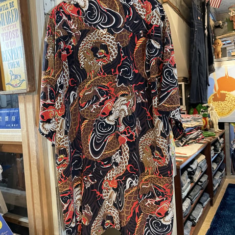 MAKANA LEI 龍総柄アロハシャツ　新品