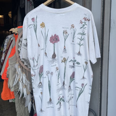 rel・e・vant products フラワー　Tシャツ