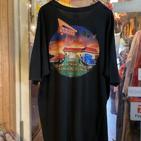 IN-N-OUT BURGER Tシャツ　①