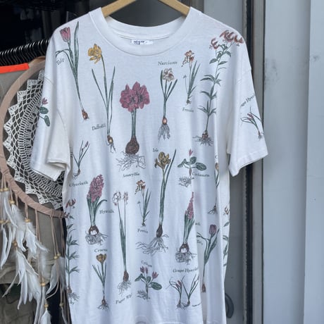 rel・e・vant products フラワー　Tシャツ