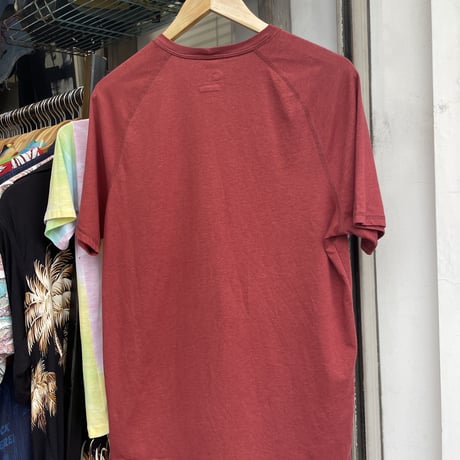 carhartt Tシャツ　えんじ系