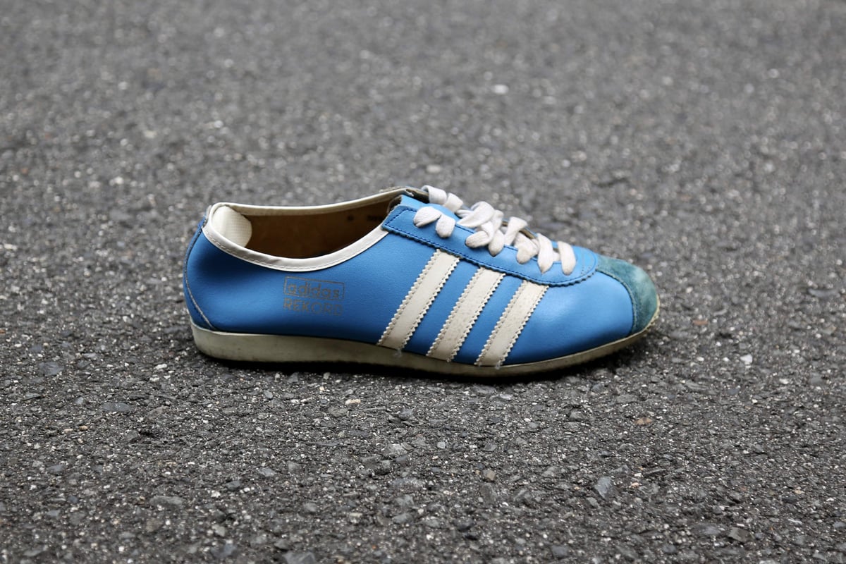 adidas - 新品 アディダスオリジナル リストバンドの通販 by