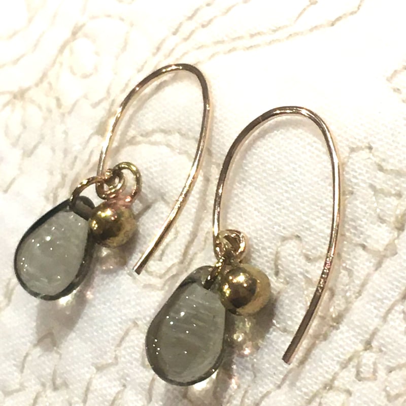 Handmade!] 14KGFチェコビーズしずくピアス | Yalayala商店