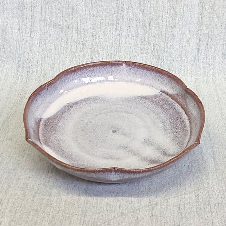 ６寸皿　A　ワラ白