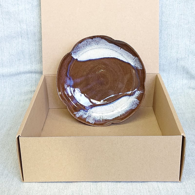 7寸皿 梅形 小岱 ワラ白打掛 1 | 小岱焼 末安窯 〜ONLINE SHOP 〜