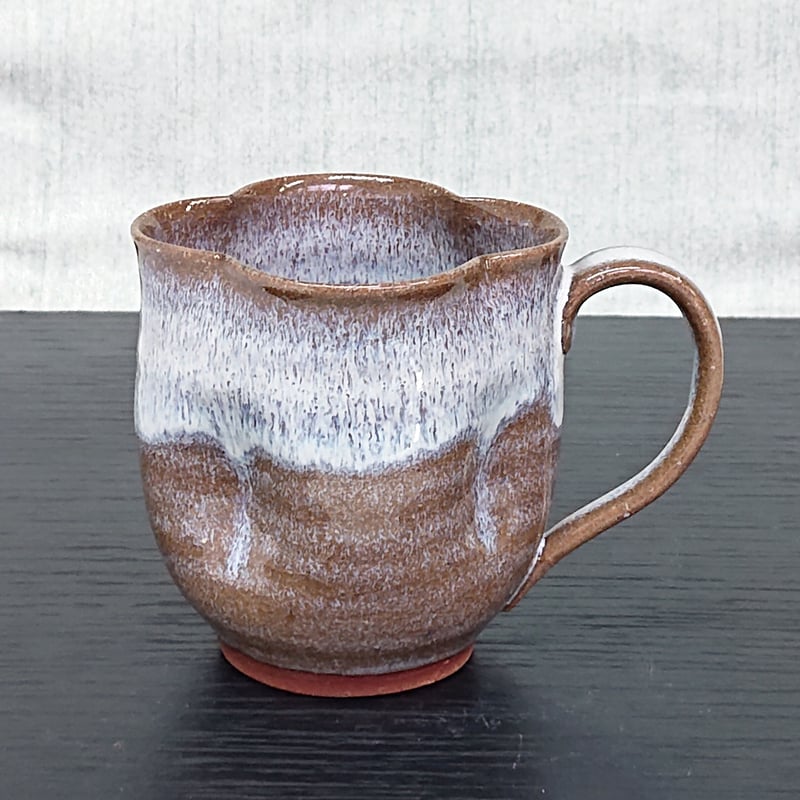 マグカップ丸 輪花ワラ白 くぼみ 1 | 小岱焼 末安窯 〜ONLINE SHOP 〜