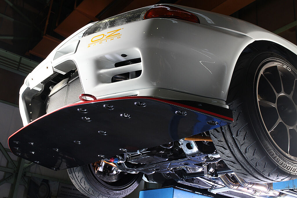 BNR32 純正リップスポイラー 中古品です。 日産 BNR32 GT-R純正