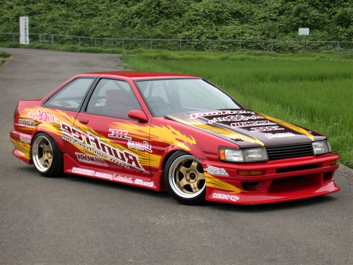 トヨタAE86レビンカーボンボンネット補修前提ジャンク品　引き取り限定 トヨタAE86レビンカーボンボンネット補修前提ジャンク品
