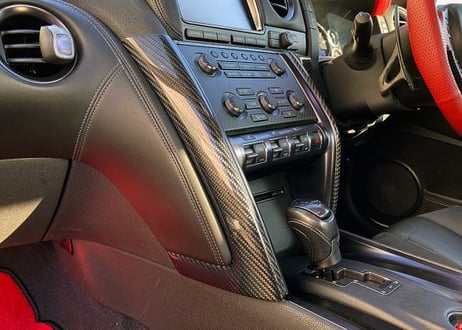 TOP SECRET  R35  ウェットカーボンダッシュパネル