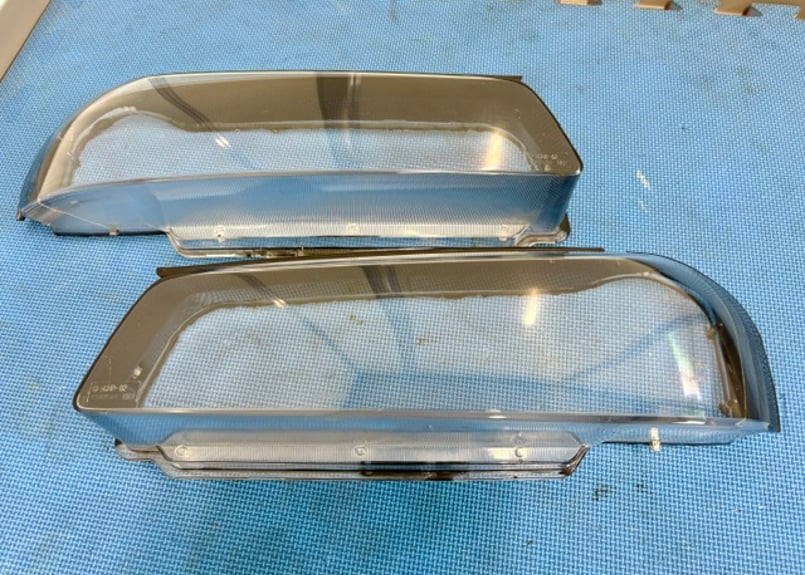中古】 R34スカイライン 純正ヘッドライトレンズ | Az-style
