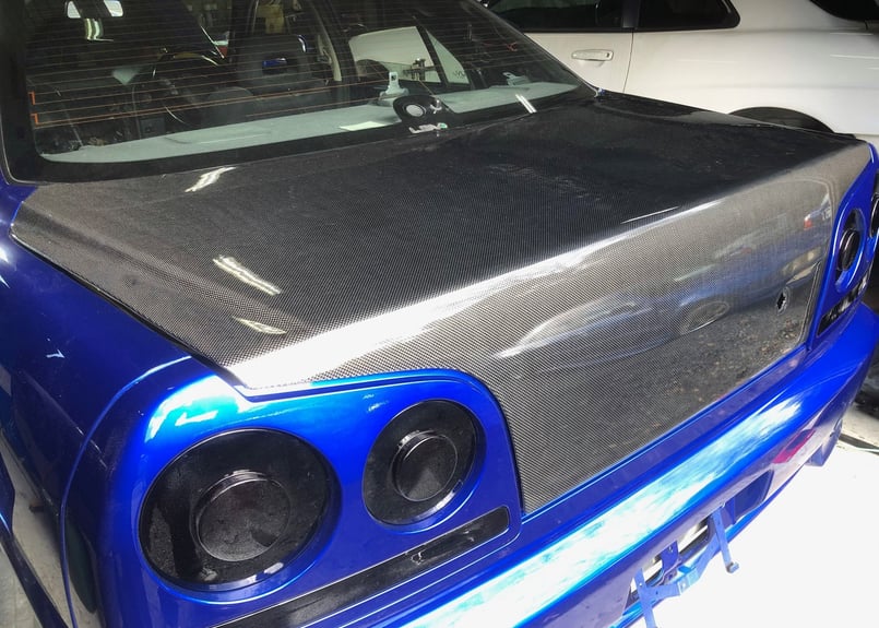 SHAFT AutoService R34スカイライン セダン用カーボントランク