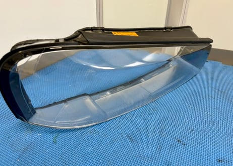 【中古】 R34スカイライン  純正ヘッドライトレンズ
