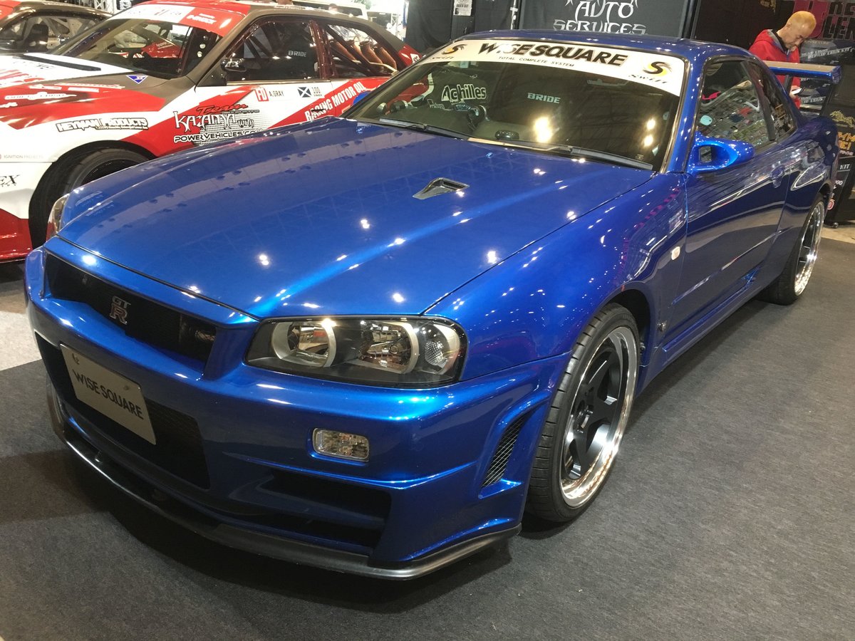 R34 新品　ヘッドライトレンズ　ワイズスクエア