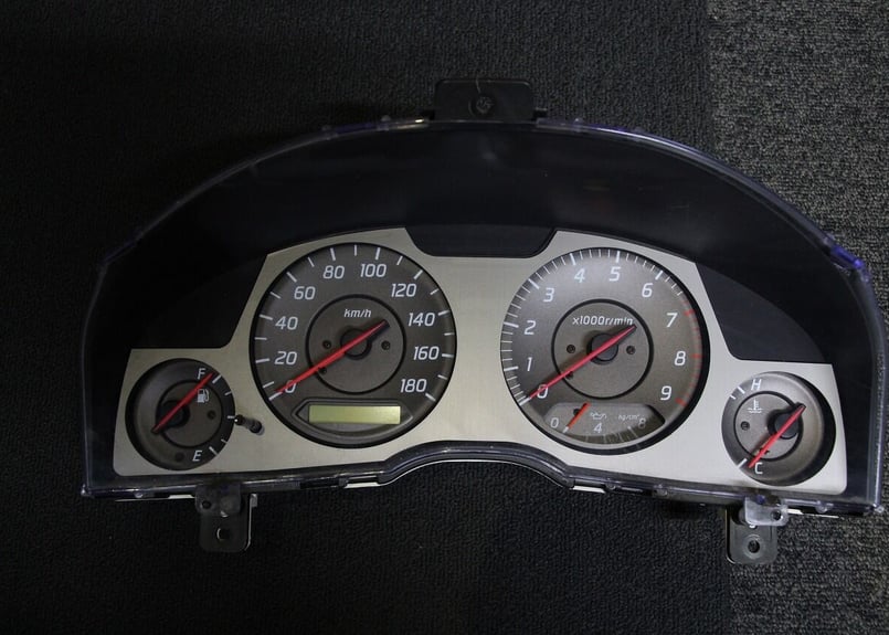 R34 スカイライン　メーター　ベゼル SHAFT AutoService R34スカイライン用メーターベゼル | Az-style