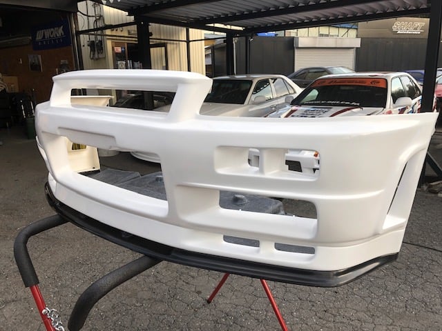 日産スカイライン R34 フロントバンパー 純正 R34 スカイライン 34 前期 純正形状 デザイン フロントバンパー