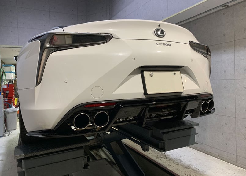 LEXON LC 500/500h リアアンダーディフューザー（FRP） | Az-style