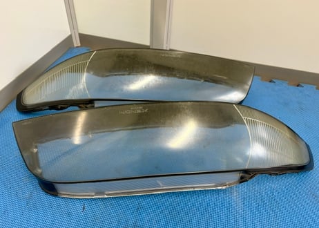 【中古】 R33スカイラインGT-R  後期純正  ヘッドライトレンズ BCNR33