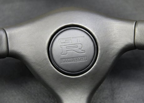 TOP SECRET  BNR32  ホーンボタン（純正、TOP SECRETステアリング用）