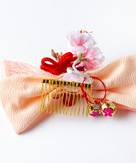HA-0461 成人式 卒業式 お花 髪飾り 和風オリジナル髪飾り 和風リボン　ピンク　赤　組紐　　赤の実　金の鈴　和風リボン　日本製