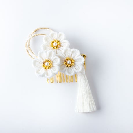 HA-0537 成人式 卒業式 お花 髪飾り 和風オリジナル髪飾り　白　金　つまみ細工　水引　日本製