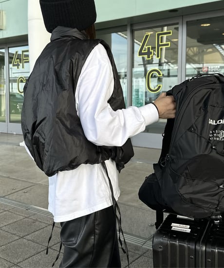W name down vest black