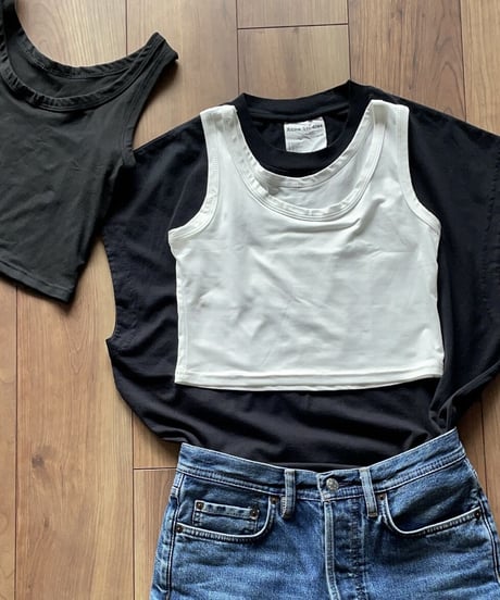cropped tank (white/black)