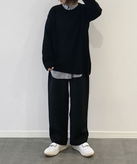 over size crew neck knit
