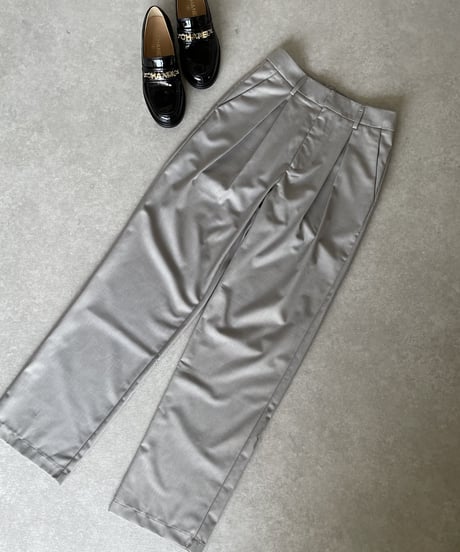light gray slacks(S/M/L)