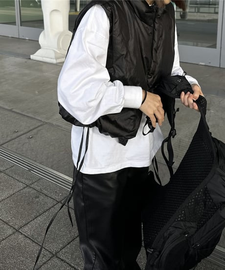 W name down vest black