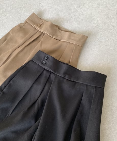 wool like wide tuck pants