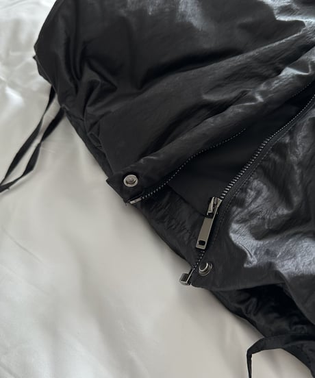 W name down vest black