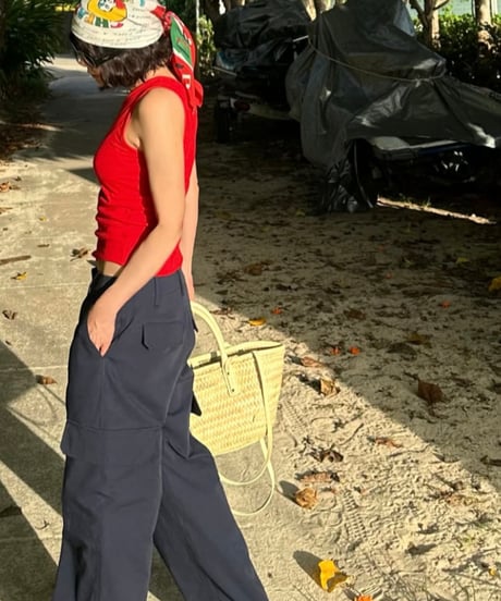 tank top red