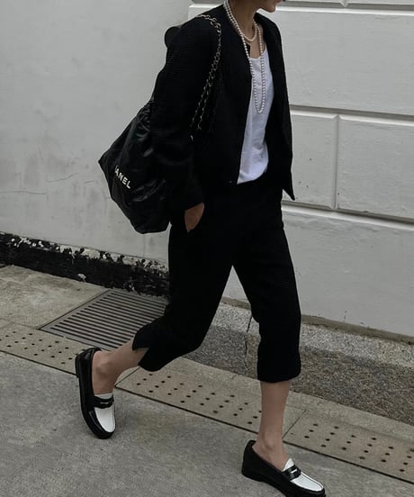 monotone tweed capri pants