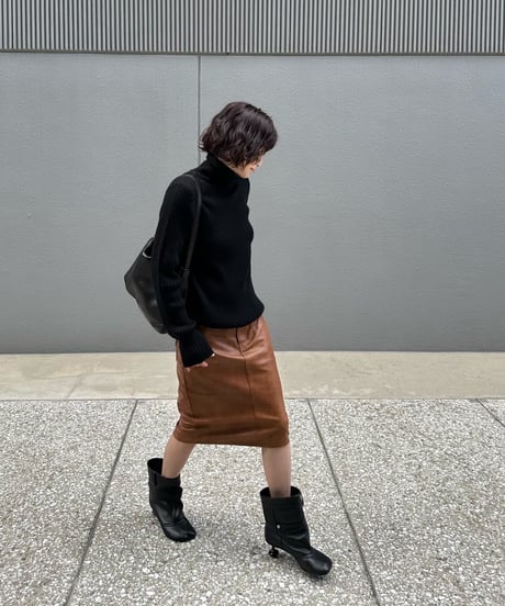 ok.soon×piccadilly faux-leather middle skirt brown