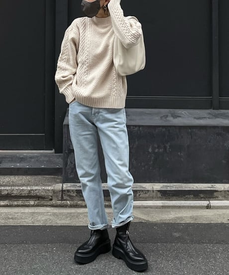 ハイネックケーブルニットivory