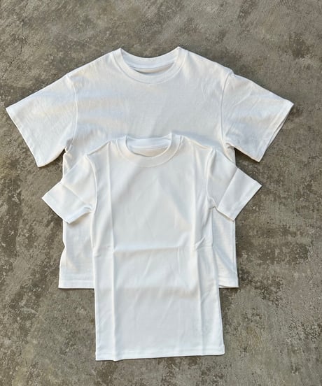 layered t shirt over size