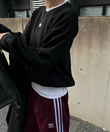 crew neck wool knit