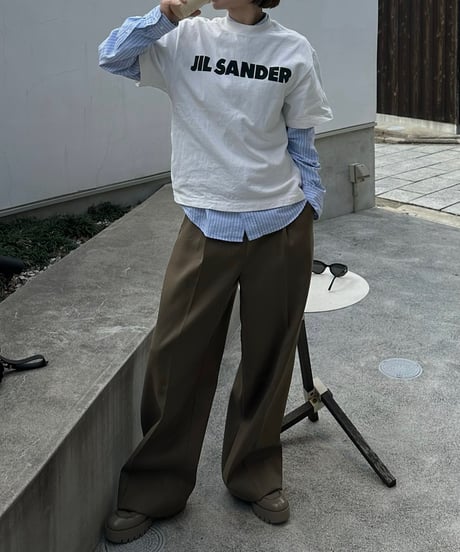 1tuck casual slacks khaki